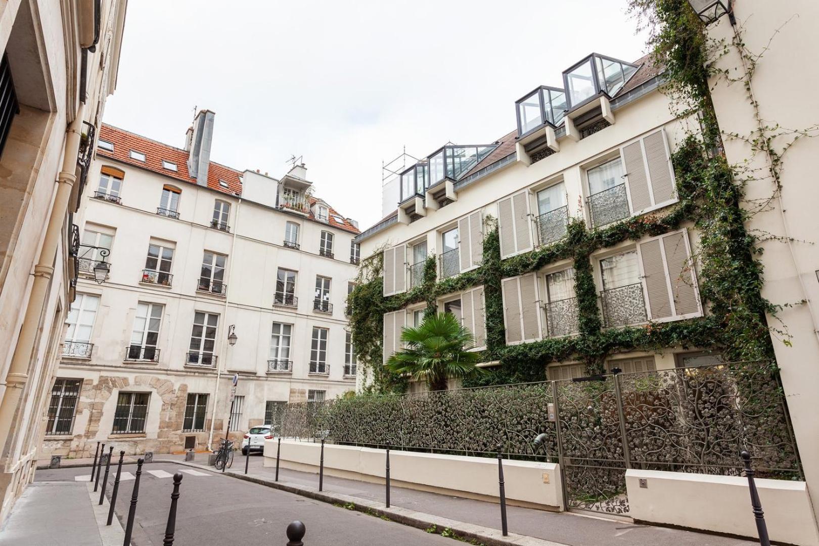 Guestready - Spacious Apartment In The Heart Of The Marais Parigi Esterno foto